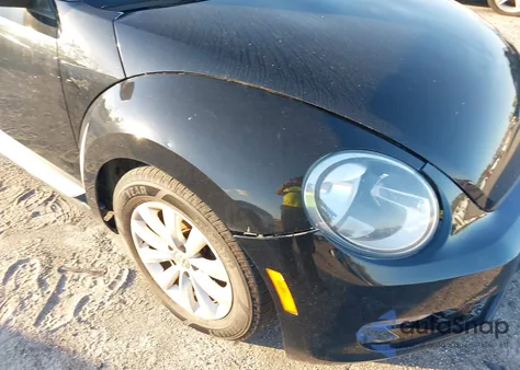 2015 Volkswagen Beetle 1.8T Fleet Edition from USA, damaged, VIN 3VWF17AT5FM640751